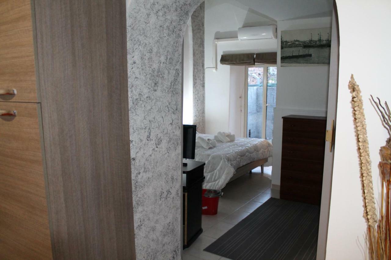 Home Greco كاتانيا المظهر الخارجي الصورة